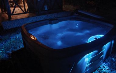 Як доглядати за водою в СПА басейні? Практичні поради